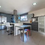 Villa Almendros
